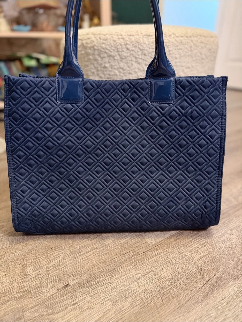 💥 STUNNING EXCELLENT USED CONDITION! Tory Burch Ella Quilted Diamond Tote 💥